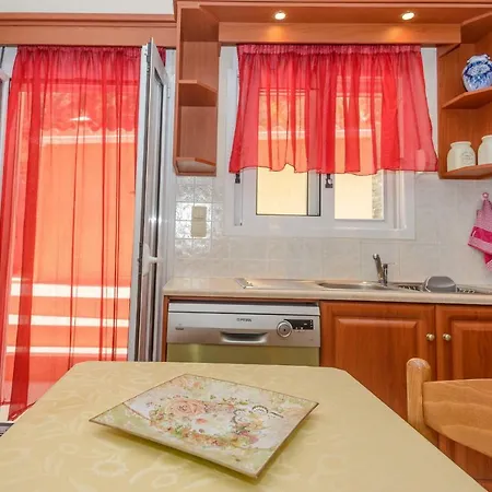 Maki's Αργοστόλι