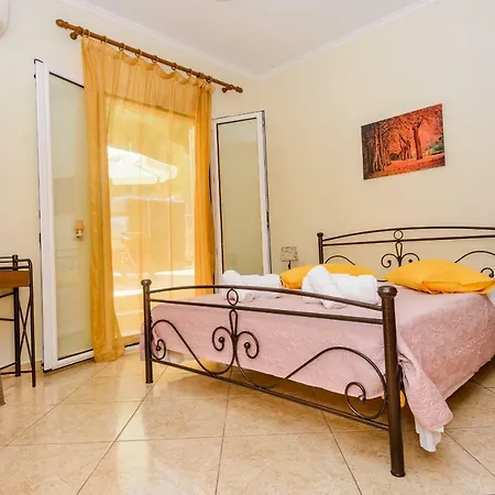 Διαμέρισμα Maki's *